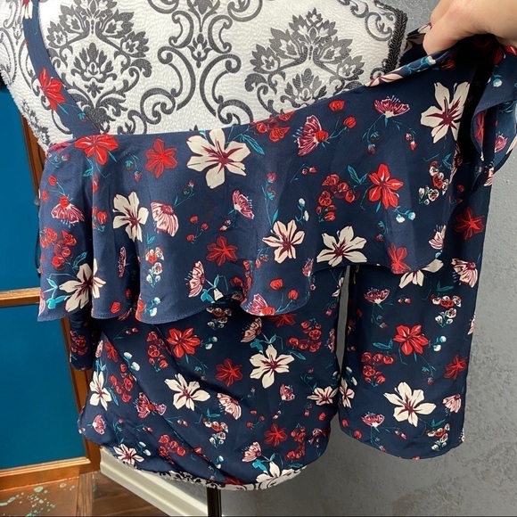 Rachel Zoe One Shoulder ruffle Floral Pullover Top - Picture 9 of 10